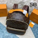 Logo và khóa của Ba Lô LV G69 Discovery Cargo Backpack M25979 Monogram