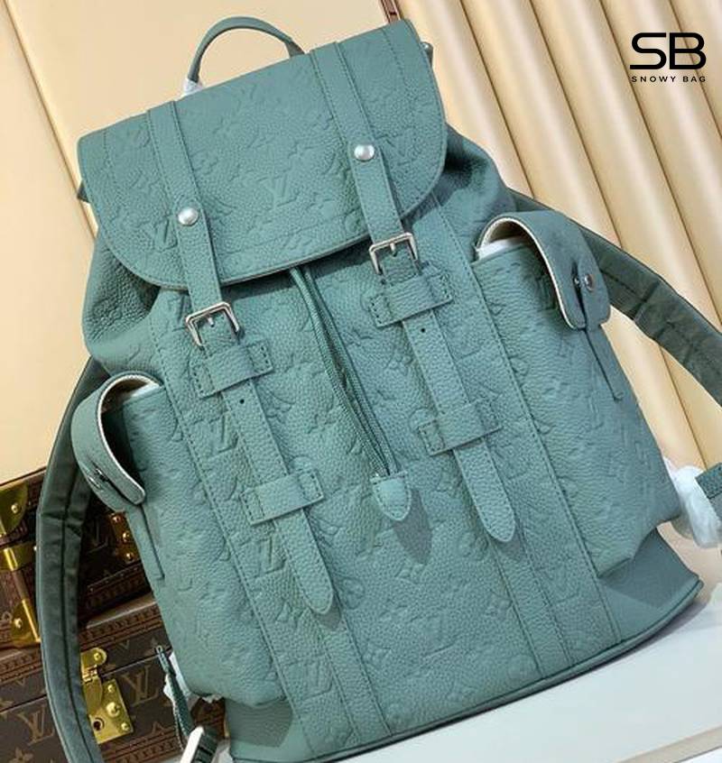 Monogram Empreinte Leather trên balo LV