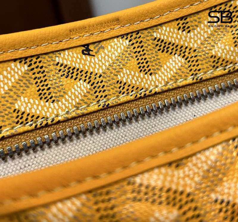 Túi Goyard màu vàng
