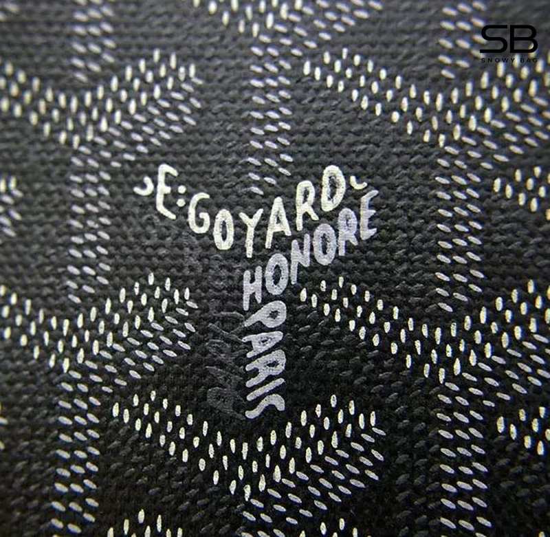 Chất liệu Goyardine Canvas trên túi Goyard