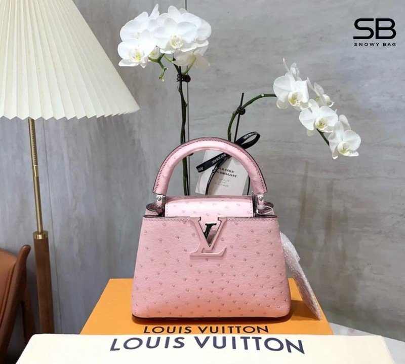 Louis Vuitton Capucines da đà điểu