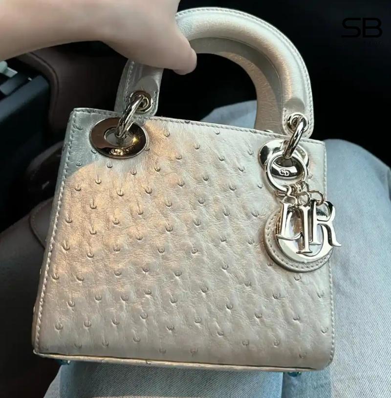 Dior Lady da đà điểu màu trắng