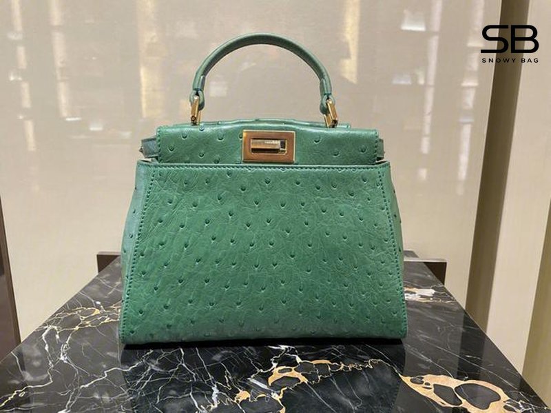 Fendi Ostrich Top Handle da đà điểu màu xanh lá