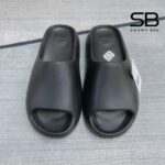 Dép Yeezy Slides Đen Trơn sang trọng và thời thượng
