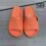 Dép Yeezy Slides Enflame Orange - Cam sang trọng và thời thượng