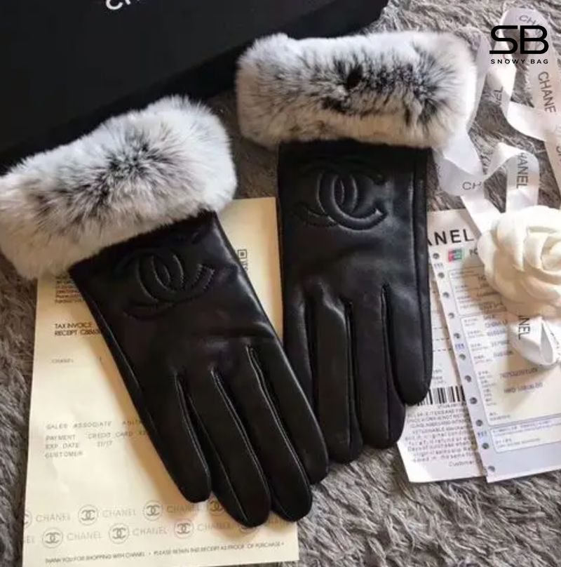 Mẫu găng tay Chanel tại Snowy Store