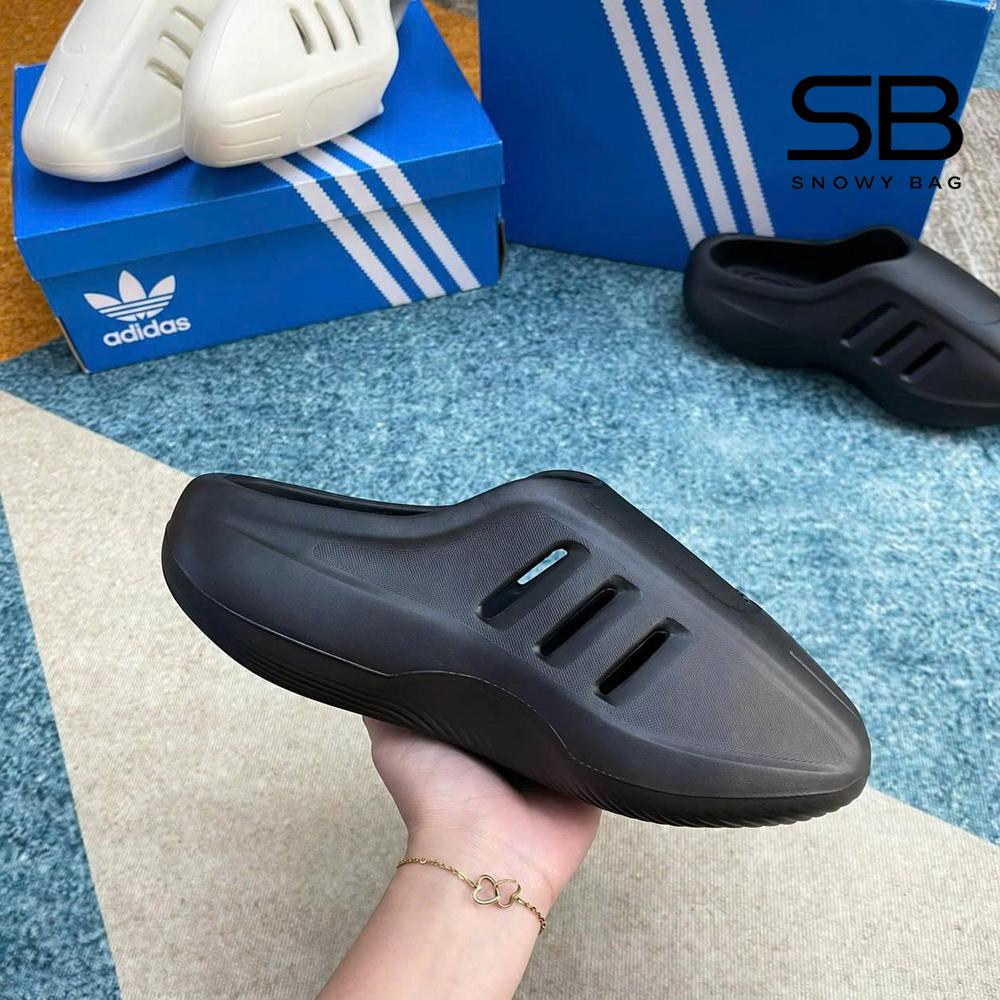 Giày adidas adiFOM IIInfinity Mule Core Black Màu Đen sang trọng và đẳng cấp.