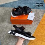Giày Hermes Junior Sandal Noir Black White màu đen trắng góc nghiêng chi tiết