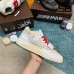 Giày Jordan Jumpman Jack TR Travis Scott Trắng Kem đẳng cấp và phong cách.