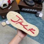 Giày Jordan Jumpman Jack TR Travis Scott Trắng Kem, thiết kế độc đáo và thời thượng