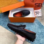Giày Lười Hermes Irving Loafer Black Epsom Khóa Đen với thiết kế tinh tế.