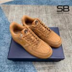 Giày Nike Air Force 1 Low Flax Nâu với logo đặc trưng