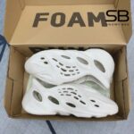 Giày Yeezy Foam RNNR Ararat Trắng phong cách hiện đại