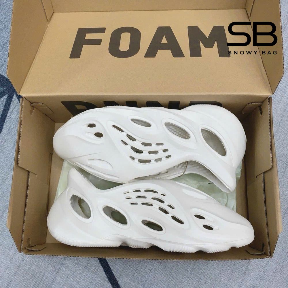 Giày Yeezy Foam RNNR Ararat Trắng phong cách hiện đại