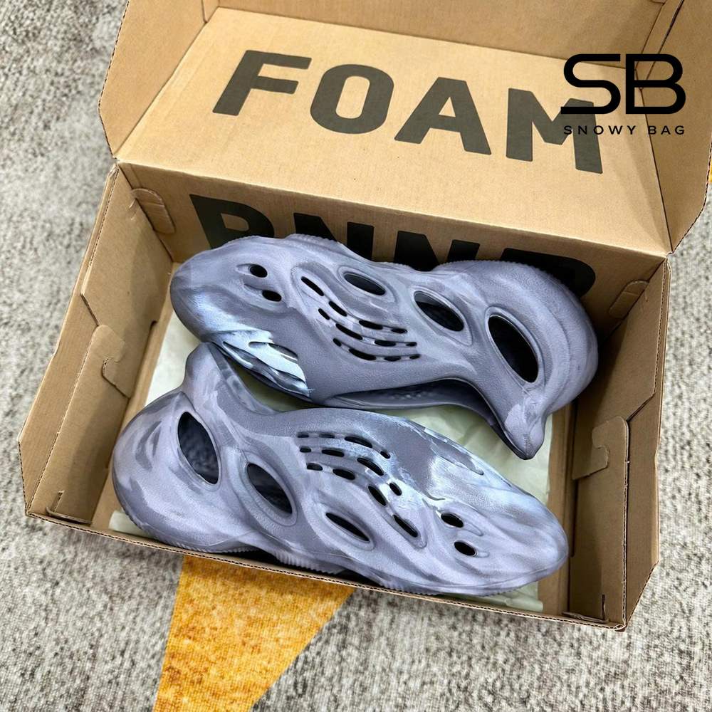 Giày Yeezy Foam RNNR Stone Sage Xám sang trọng và thời thượng