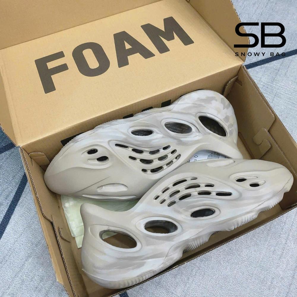 Giày Yeezy Foam Runner MX Granite Màu Xám sang trọng và độc đáo