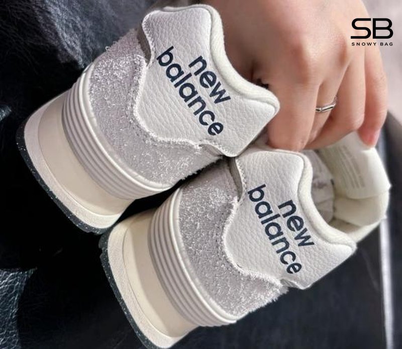 **Cuối cùng, Onitsuka Tiger hay New Balance?**