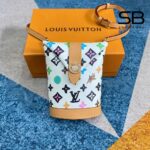 Túi LV Envelope Pouch M83343 Vanilla Monogram Craggy góc nghiêng chi tiết