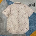 Áo Sơ Mi LV Monogram Short-Sleeved Shirt Beige 1AK77Y góc nghiêng chi tiết