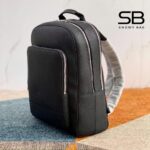 Ba Lô LV Avenue Backpack Black Taiga Đen góc nghiêng chi tiết