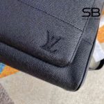 Ba Lô LV Avenue Backpack Black Taiga Đen sang trọng và đẳng cấp