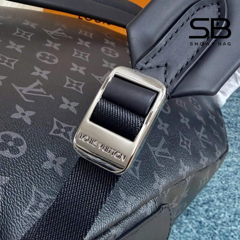 Ba Lô LV Discovery PM Monogram Eclipse Canvas M22558 Màu Xám sang trọng và thời thượng