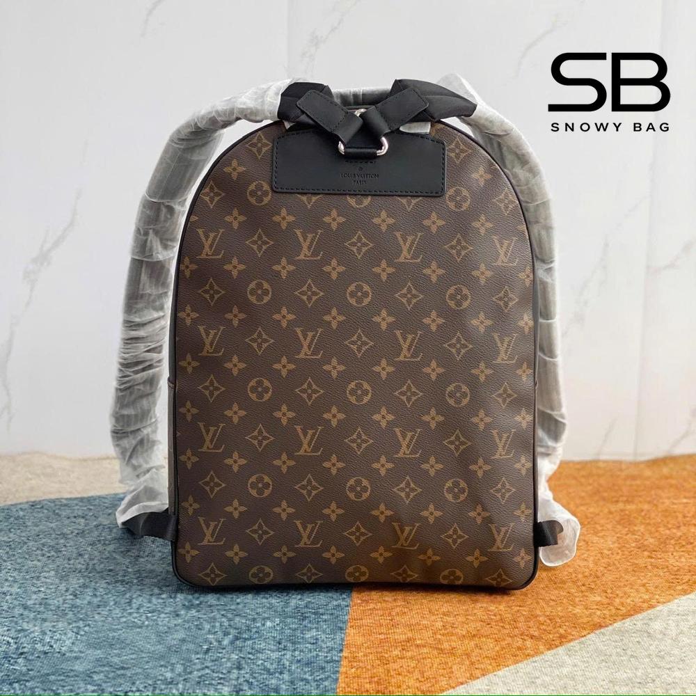 Chi tiết logo khóa Ba Lô LV Josh Backpack M41530 Monogram Macassar Nâu