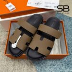 Dép Hermes Chypre Sandal Etoupe Epsom Noir Nâu Đen sang trọng