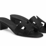 Dép Hermes Oasis Sandal Noir Black Epsom Màu Đen sang trọng và tinh tế