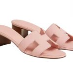 Dép Hermes Oasis Sandal Rose Pale Epsom Màu Hồng sang trọng