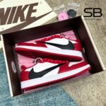 Giày Air Jordan 1 Low OG Travis Scott Chicago Đỏ Trắng chi tiết 5