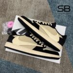 Giày Air Jordan 1 Low OG Travis Scott Pale Vanilla Đen Be với thiết kế độc đáo