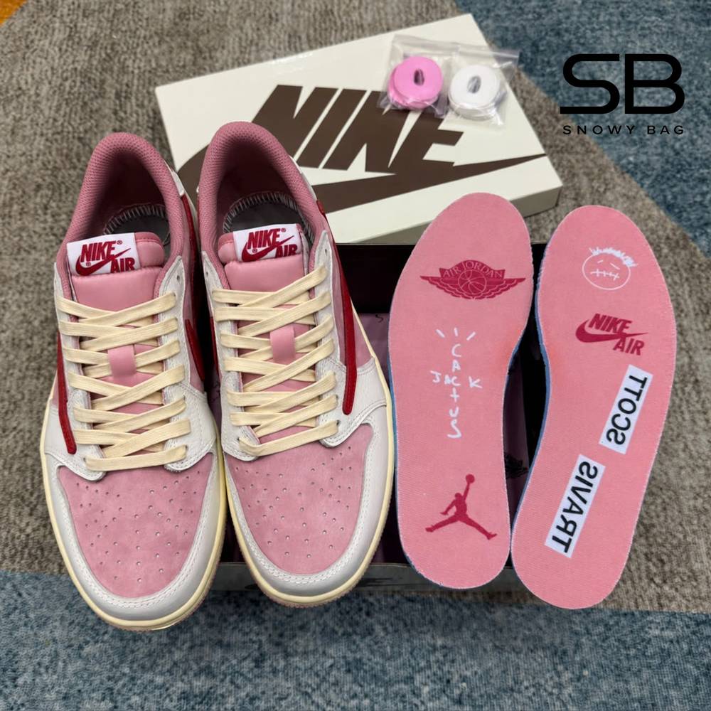 Giày Air Jordan 1 Low OG Travis Scott Shy Pink University Red, thiết kế độc đáo.