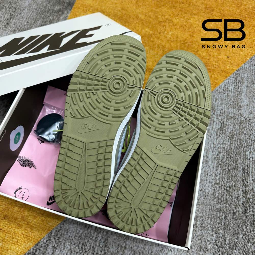 Giày Air Jordan 1 Low Travis Scott’s Golf “Olive” với thiết kế độc đáo