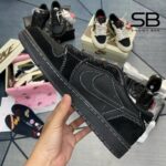 Giày Air Jordan 1 Low x Travis Scott Black Phantom Đen Full với thiết kế độc đáo
