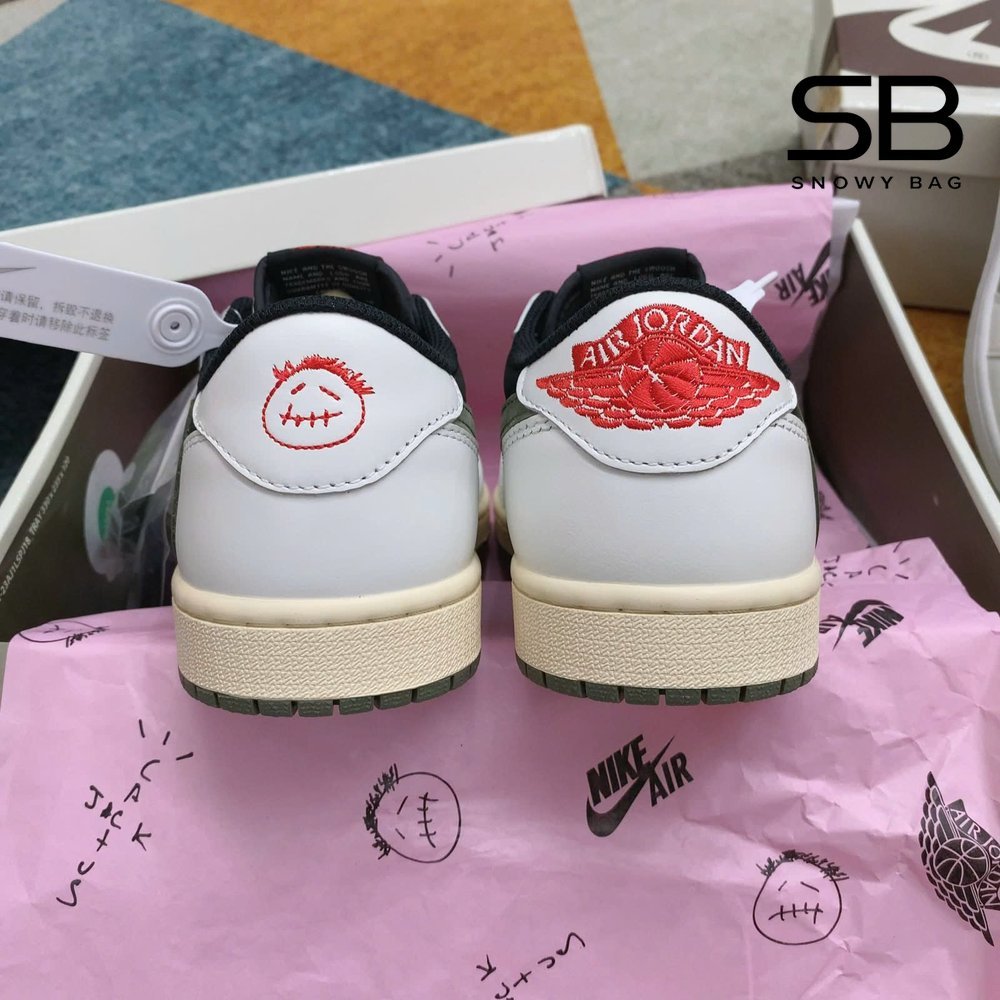 Giày Air Jordan 1 Low x Travis Scott Olive, phong cách đẳng cấp và cá tính.