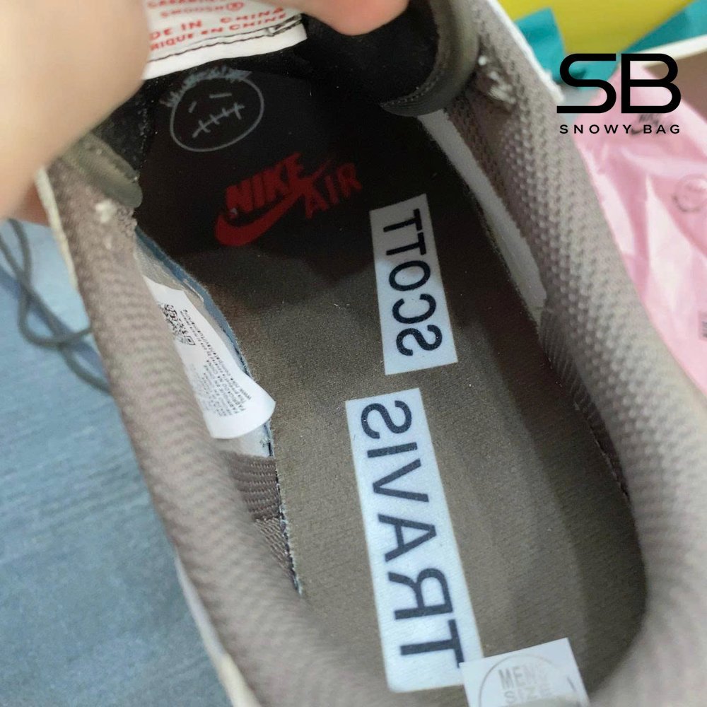 Giày Air Jordan 1 Low x Travis Scott Reverse Mocha chi tiết 7