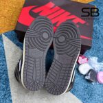 Giày Jordan 1 High Travis Scott Mocha với thiết kế độc đáo và sang trọng