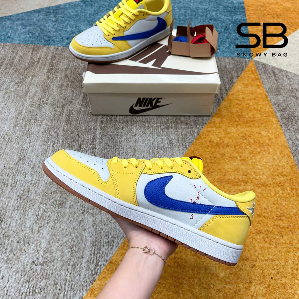 Giày Jordan 1 Low OG SP Travis Scott Màu Vàng Canary góc nghiêng chi tiết