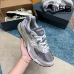 Giày New Balance 992 Beige Grey Màu Be Xám với thiết kế độc đáo