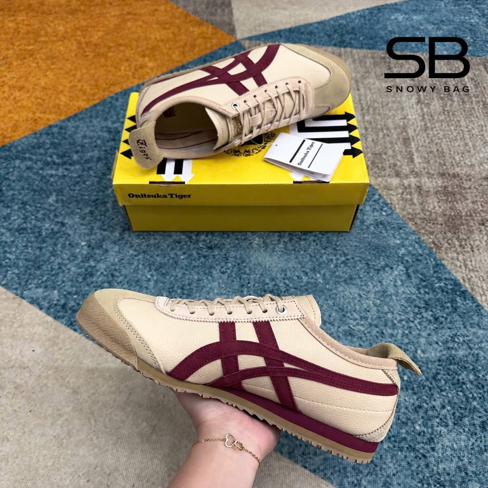 Giày Onitsuka Tiger Mexico 66 SD Beige Beet Juice màu be sọc đỏ góc nghiêng chi tiết