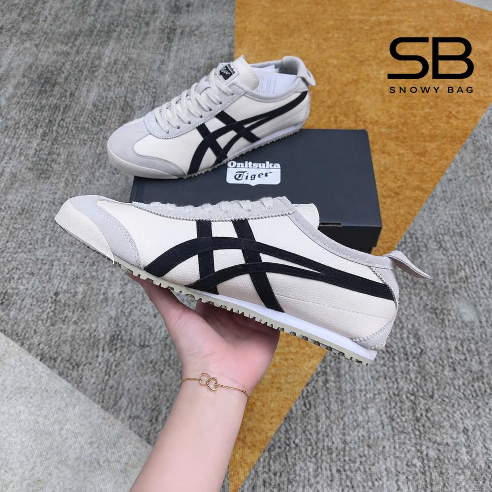 Giày Onitsuka Tiger Mexico 66 White Black góc nghiêng chi tiết