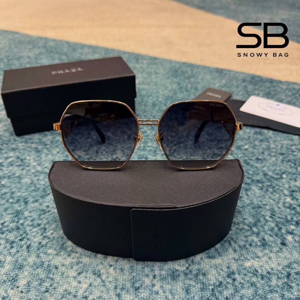 Mắt Kính Prada Hexagonal Triangle Sunglasses GHW Grey góc nghiêng chi tiết