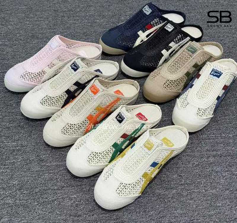 Hình ảnh đôi giày Onitsuka Tiger Mexico 66 Sabot với kiểu dáng đặc biệt, được chụp cận cảnh.