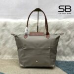 Túi Longchamp Le Pliage Original L Tote Bag Màu Xám góc nghiêng chi tiết