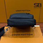 Túi LV Avenue Slingbag Black Taiga M30863 với thiết kế sang trọng