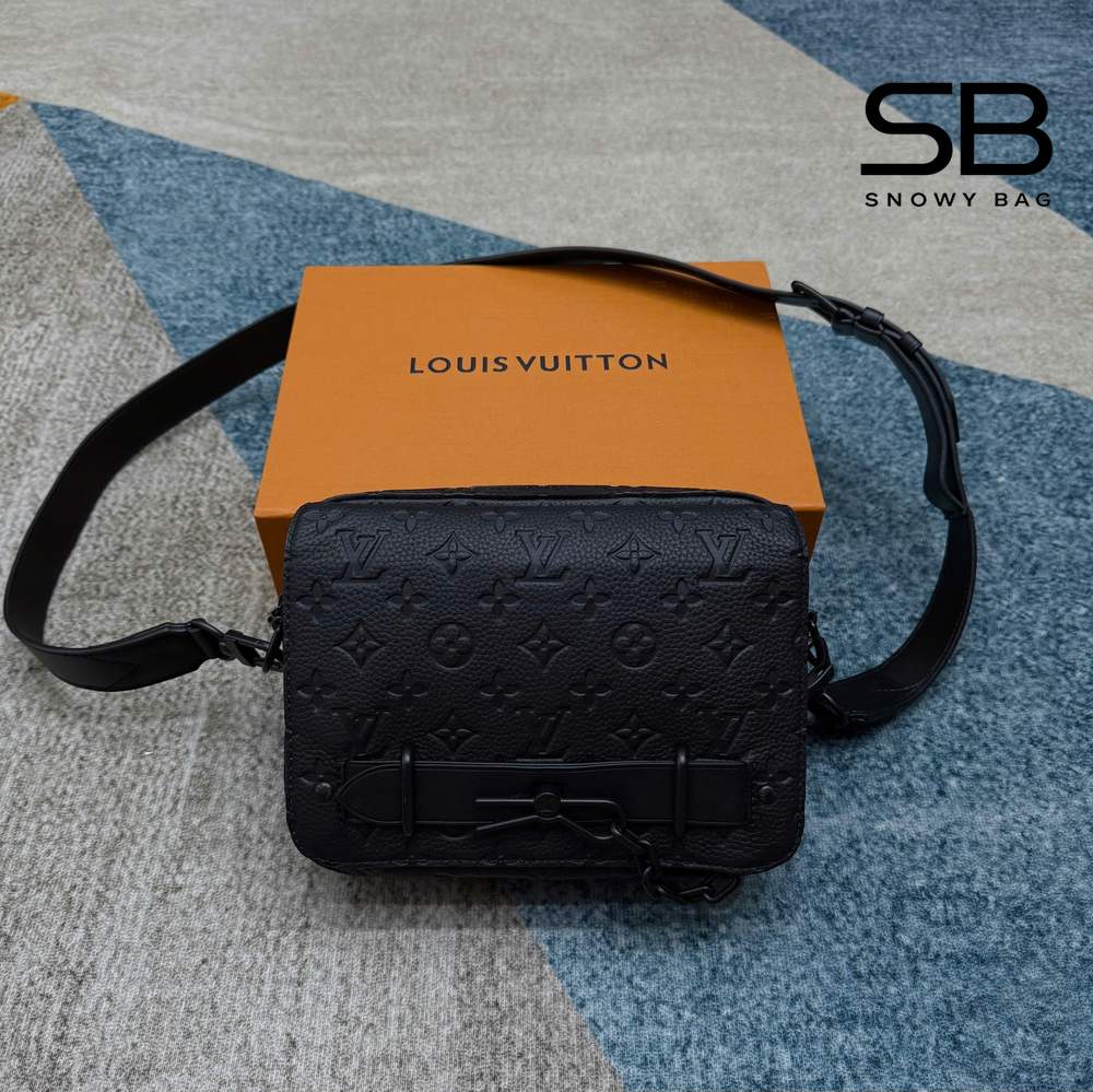 Túi LV Steamer Messenger Monogram Taurillon Đen sang trọng và đẳng cấp