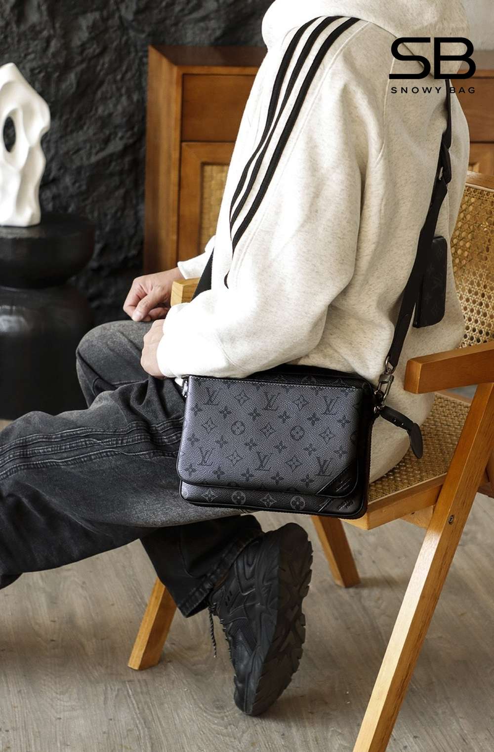 Túi LV Trio Messenger Bag M69443 Monogram Eclipse sang trọng và thời thượng